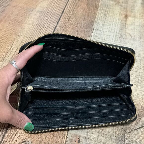 Michael Kors Black Leather Zip Around Continental Wallet - Picture 5 of 12